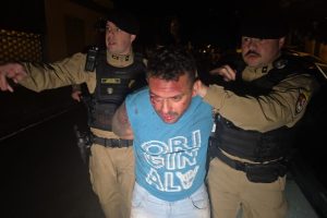 homicidio Autor de feminicídio é preso após passar de moto perto da casa onde ocorreu o crime