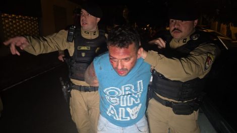 homicidio Autor de feminicídio é preso após passar de moto perto da casa onde ocorreu o crime