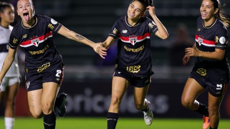 São Paulo vence Olimpia para avançar na Libertadores Feminina
