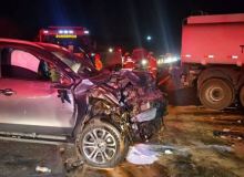 Motorista de carreta foge após colisão que matou uma pessoa e feriu outras duas em Marialva