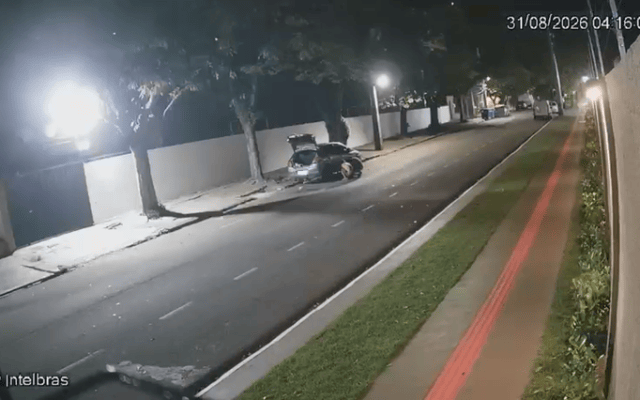 Carro tem pneus, rodas e fiação elétrica furtados por duas noites seguidas em Maringá; veja os vídeos