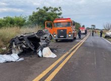 Ultrapassagem em local proibido provoca colisão e deixa três mortos na PR-317, na região de Maringá