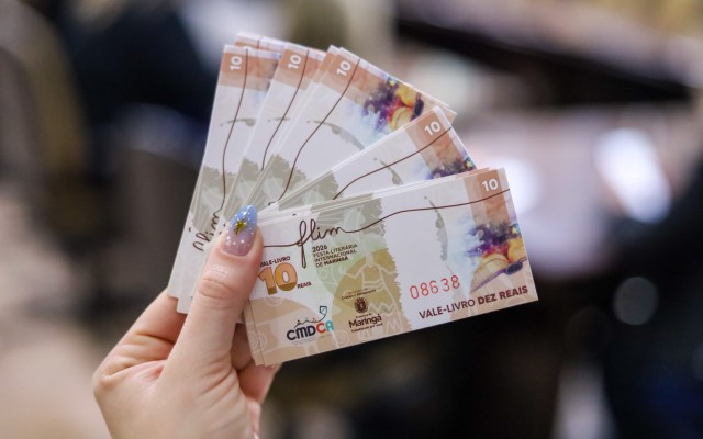 Quatro mil crianças e adolescentes terão vouchers de R$ 50 para escolher livros na Flim 2026
