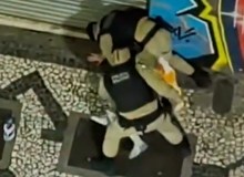 Homem é agredido por policiais militares em Curitiba; ação foi registrada em vídeo